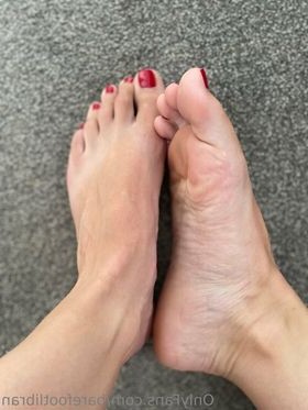 barefootlibran Nude Leaks OnlyFans Photo 19