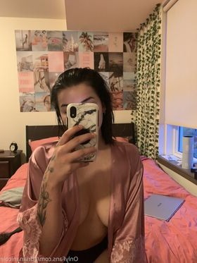 Adriana Nicole Kardos Nude Leaks OnlyFans Photo 17