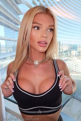 baileyevans Nude Leaks OnlyFans Photo 2