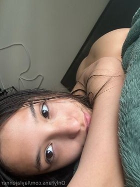 Back Dimples Nude Leaks OnlyFans Photo 1