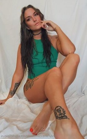 accidentallydelicious Nude Leaks OnlyFans Photo 40