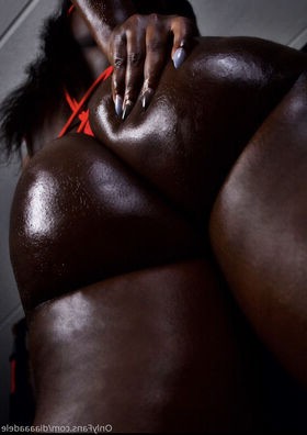 diaaaadele Nude Leaks OnlyFans Photo 2