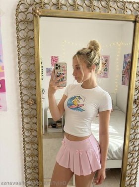 sofiaaevanss Nude Leaks OnlyFans Photo 2