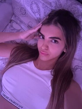 Adelinacutiee Nude Leaks OnlyFans Photo 3