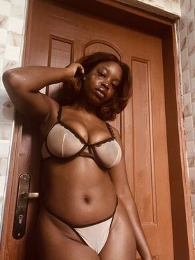 Adeline Thompson Nude Leaks OnlyFans Photo 14