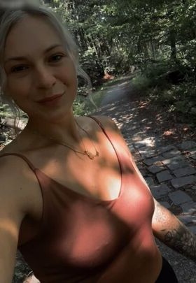 Anni Eisner Nude Leaks OnlyFans Photo 9