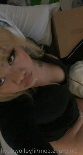 Lilyellowdevil Nude Leaks OnlyFans Photo 29