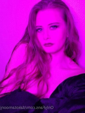 dakotamoonj Nude Leaks OnlyFans Photo 25