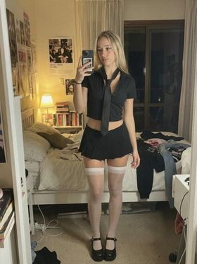sofiaaevanss Nude Leaks OnlyFans Photo 29