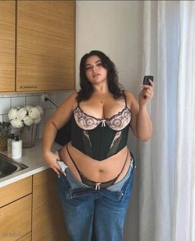 adelecaptan Nude Leaks OnlyFans Photo 1