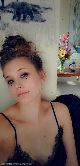 dakotamoonj Nude Leaks OnlyFans Photo 27