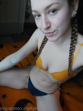 acgini Nude Leaks OnlyFans Photo 9